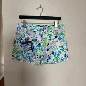 Lilly Callahan Stretch Shorts